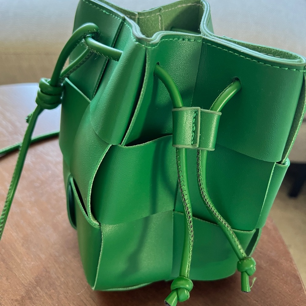 Woven Bucket Bag